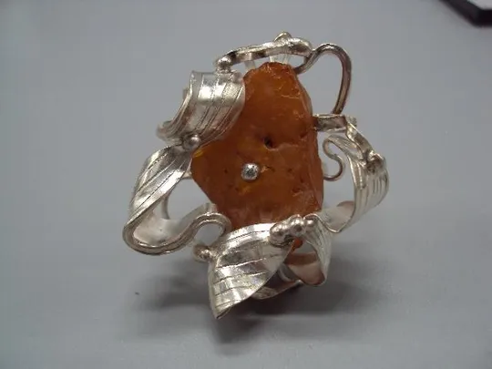 Женское кольцо листья листочки янтарь серебро 925 проба Украина вес 16,91 г 20 размер новое №14373 Ціна