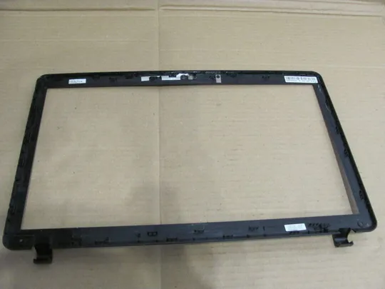 Купити номер0242-24 рамка матриці matrix frame Окантовка дисплея Рамка екрана Корпус рамка матриці 13N0-93A0401 для Packard Bell Easynote LE69KB оригінал