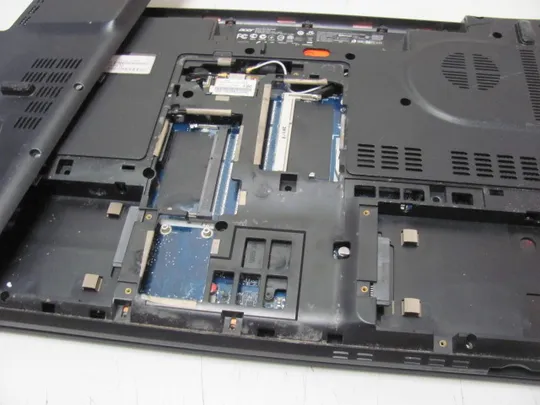 5262 ACER ASPIRE V3-731 PENTIUM B960  НІМЕЧЧИНА Торговий майданчик