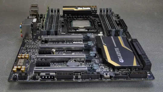 материнская плата Gigabyte GA-X99P-SLI Ultra Durable (s2011-3, Intel X99, 4x PCI-Ex 16) Інтернет-аукціон