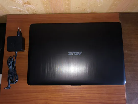 Ноутбук Asus X541SC N3710/4gb DDR4/SSD 120GB/Intel HD+GF810M 4 години Ціна