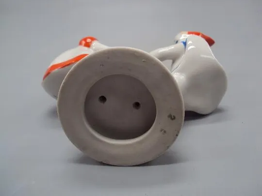 Фигура фарфор статуэтка Городница подружки крутятся девочки кружатся дети высота 10,8 см №14467 Продаж