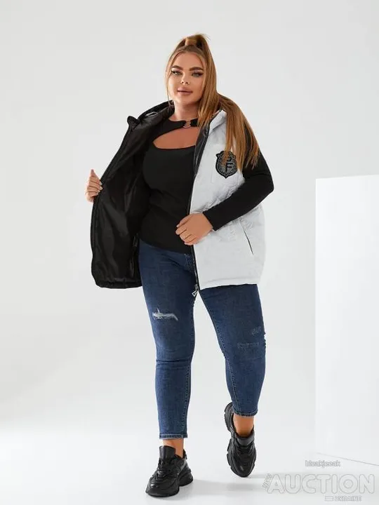 Жіноча жилетка з капюшоном колір білий  04 Де купити