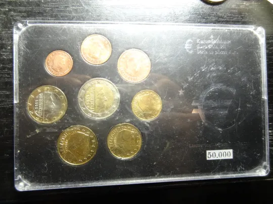 Комплект євромонет Люксембурга 2002 UNC (повний річний комплект+сертифікат) Ціна