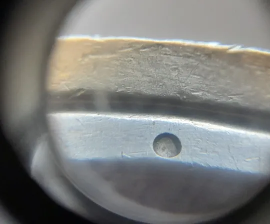 Купити (7987) 1 гривня 2006 непрочекан (відсутність крапки на гурті між 2006 та ОДНА + двійний удар на реверсі (1 гривна 2006 брак)