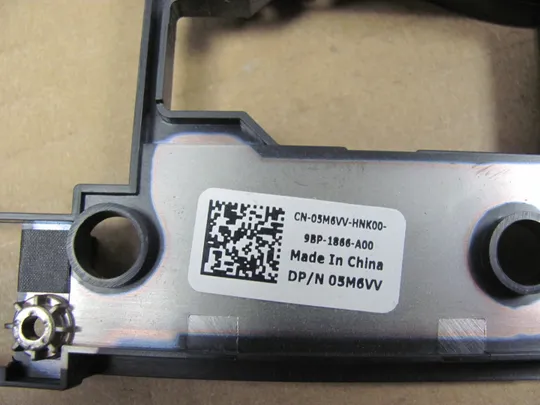 769-7 Кришка дно піддон корпуса 05M6VV AP2F1000400 для  Dell Alienware Area 51m R1 R2  оригінал Де купити