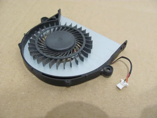 номер0249-22 Вентилятор (кулер, FAN) для Acer Aspire E5 E5-532 E5-573 E5-573G E5-522 E5-522G E5-532 E5-532G оригінал Інтернет-аукціон