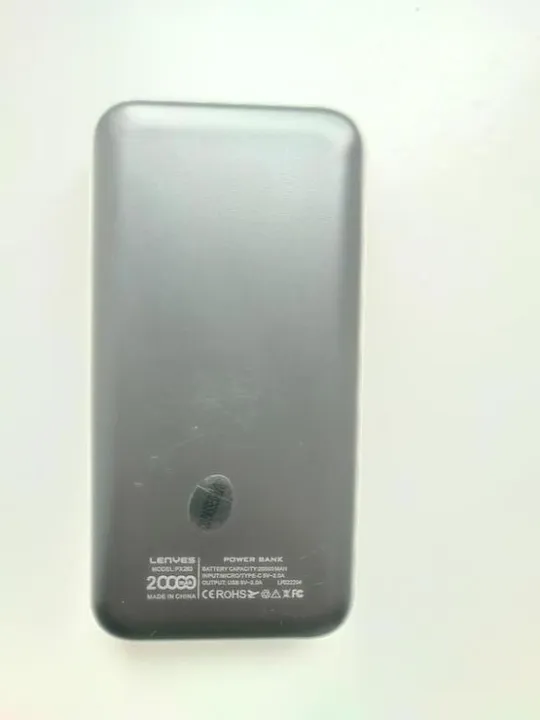 Зовнішній акумулятор power bank lenyes px263 20000mah З аукціону