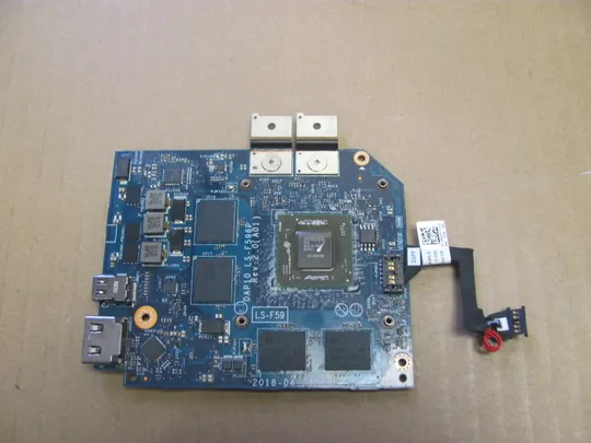 номер0986-13 відеокарта DAP10 LS-F596P AMD E9260 216-0896288 4GB GDDR5 для Dell Precision 7530 7540 M7540  оригінал Ціна