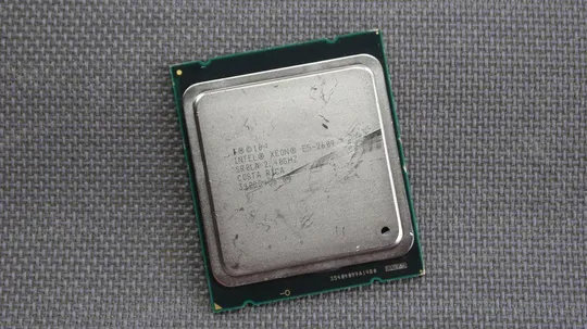 4x ядерный процессор Intel Xeon E5-2609 SR0LA 4C 2.40GHz/10Mb/80W/6.4GTs LGA2011 Ціна