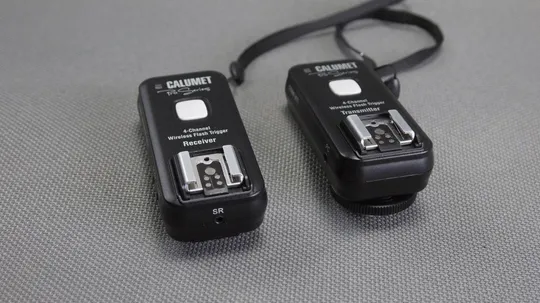 2шт. Calumet Pro Series комплект беспроводной вспышки для цифровых фотокамер Canon EOS Інтернет-аукціон