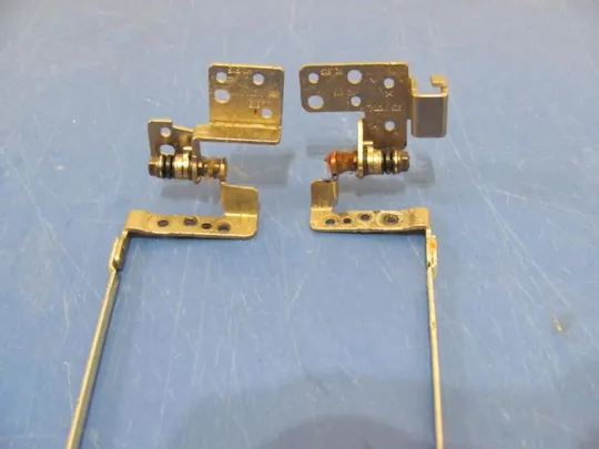 №137-16 кріплення матриці з петлими 13N0-Y0M0202 для Packard Bell VAB70 Aspire 7250 оригінал Інтернет-аукціон