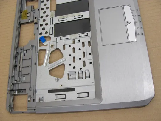 479-10 Кришка панель палмрест та тачпад для MEDION X6811 X6812 GX660 MS-16F1 оригінал Де купити