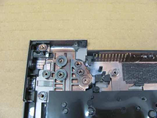 825-9 панель палмрест 6070B1487602 L63384-001 для HP ZBOOK 14U G5 G6 оригінал в Україні