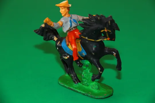 ковбой ГДР №088 КІД КАРСОН Фріхольд Фішер на коні №312As  дуже м`яка резина Ціна