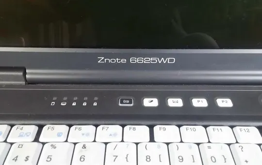 Купити Ноутбук Roverbook Zepto Znote 6625WD W15 serries Core 2 Duo T7500 2.20GHz/ 2Gb/ DVD-RW/ TFT 15.4" 16