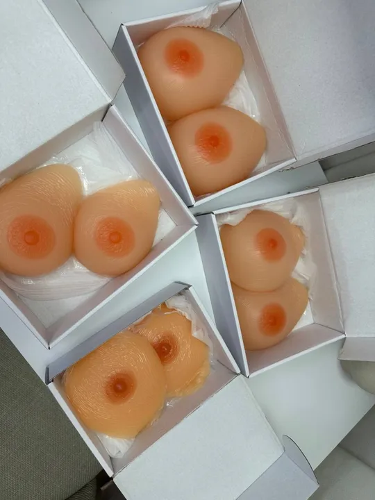 Купити Накладні груди на липучках(23)