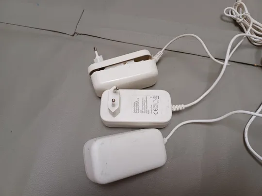 0625 адаптер живлення W724V 12V 2.5A  3 шт НІМЕЧЧИНА З аукціону