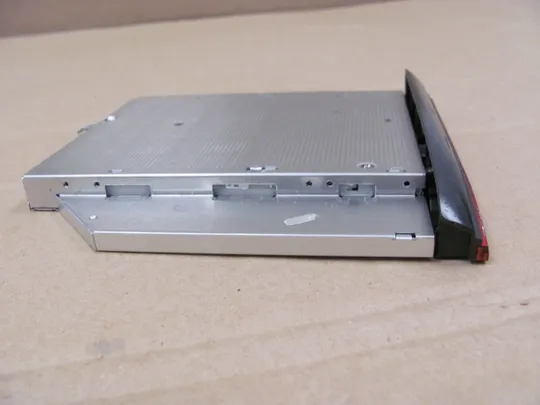 676-26 DVD привід для Toshiba Qosmio X870 X875  оригінал Інтернет-аукціон