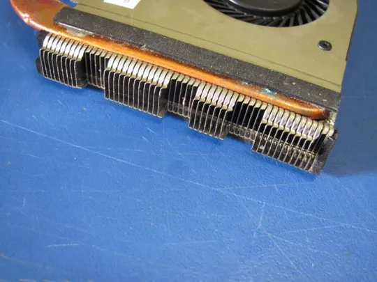 номер0001-27 система охолодження 0MFR38 DFS481305MC0T для DELL INSPIRON 17 P26E оригінал Продаж