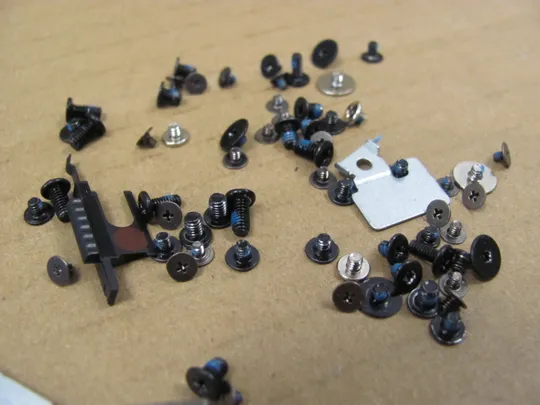 754-55 комплектуюче кріплення гвинти  для  DELL Latitude 7410 2-in-1 оригінал Інтернет-аукціон