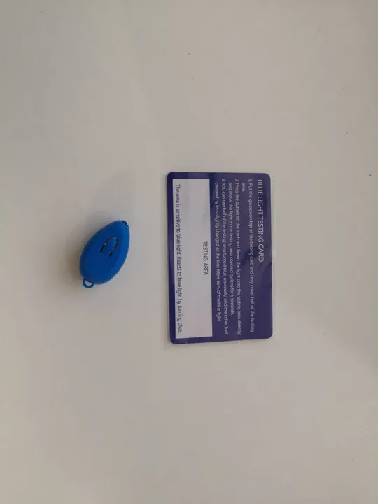 Комплект чохол для окулярів, Серветка та Тестова карта для перевірки захисту від синього світла на лінзах, УФ-тест з ультрафіолетовим ліхтариком (17) Де купити