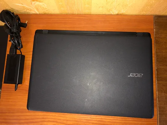 Ноутбук ACER ES1-572G N3060/4gb /HDD 500GB/ Intel HD+GF920MX Ціна