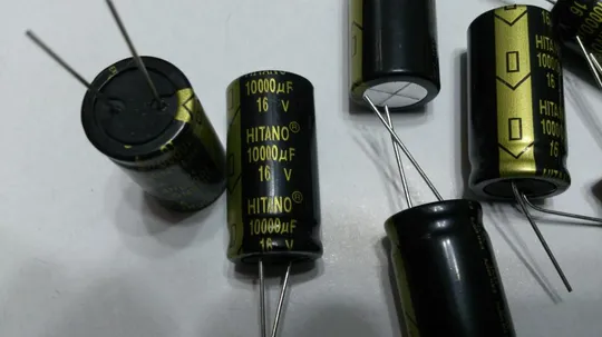 Конденсатори HITANO 10000uF 16V ПАРА Продаж