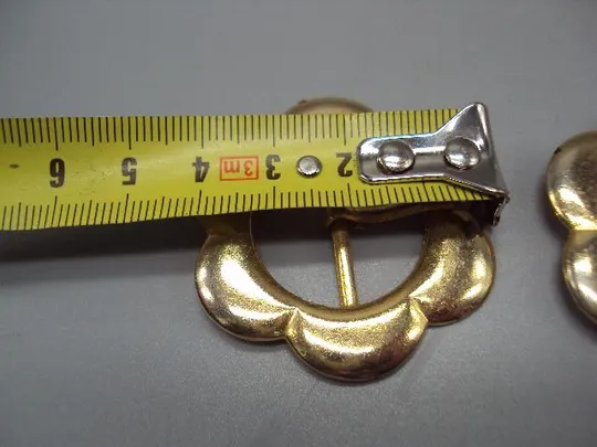 Бижутерия женская пряжка цветочек металл пряжки цветочки лот 2 шт размер 4,5 х 4,2 см №13613 Продаж