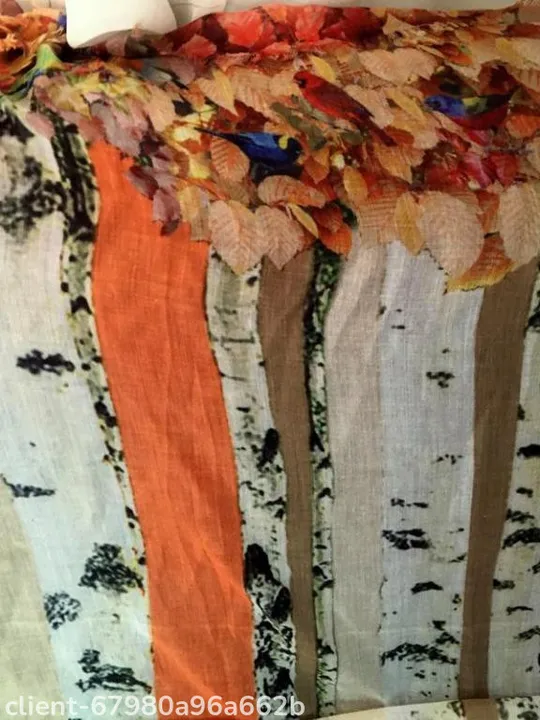 Новий,найтонший палантин(114х115).дуже м'який з приголомшливим,оригінальним малюнком. З аукціону