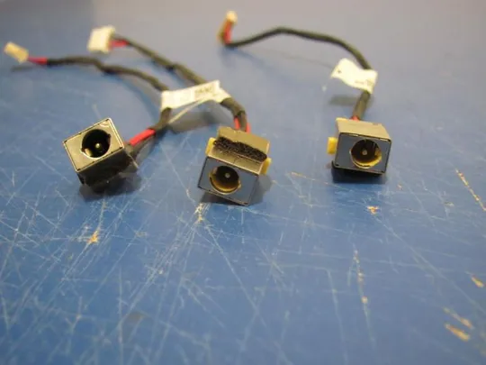 №144-11 Роз'єм живлення DD0ZRTAD000 для E5-522 E5-532 E5-573 E5-574 F5-571 F5-572 V3-574 V3-575 ори Недорого