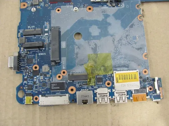 №360-21 материнська плата 852724-501 6050A2723701  i3-6100U для HP 640 G2, 650 G2 оригінал Де купити