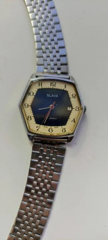 Часы Слава в шестиугольной корпусе экспортные производство СССР, рабочие fp448 З аукціону