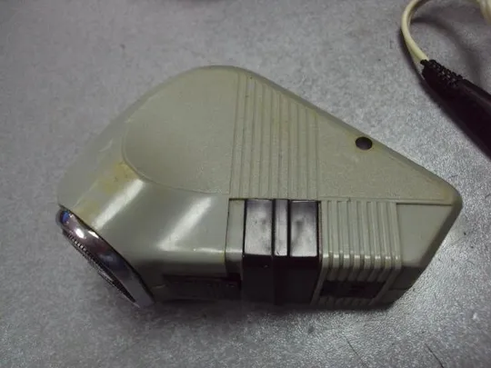 Электрическая бритва электробритва Харьков 44 с футляром №1330 Недорого