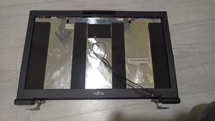 фото, Кришка+рамка+петлі Fujitsu AH532