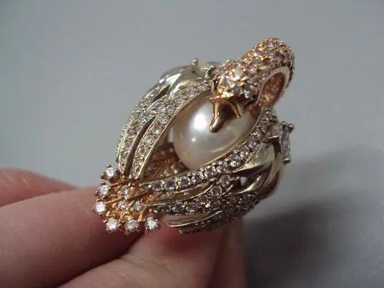 Женское кольцо лебедь золото клеймо 585 проба Украина ГБП2 фианит вес 17,04 г размер 17,5 №14717 Інтернет-аукціон