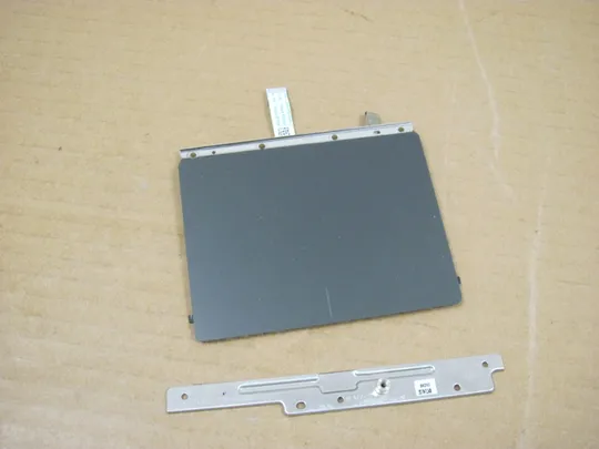 номер0883-10 тачпад з кріпленням 0PYGCR AM1Q2000200 NBX00020700 для Dell Vostro 5468 5568 V5568  7460 7560 оригінал Ціна