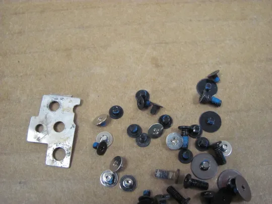 Купити номер0883-12 комплектуюче гвинти  для Dell Vostro 5468 5568 V5568 оригінал