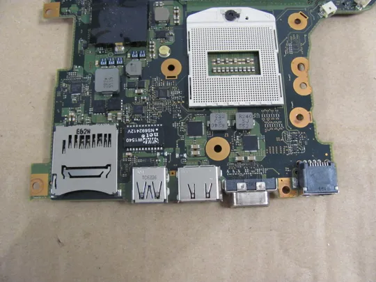 номер0281-21 материнська плата Mainboard Материнка Основна плата Системна плата Плата системи Laptop motherboard мамка  ноутбучна плата  РОБОЧА CP642130-Z3  CP620570 для Fujitsu LifeBook E733 оригінал З аукціону