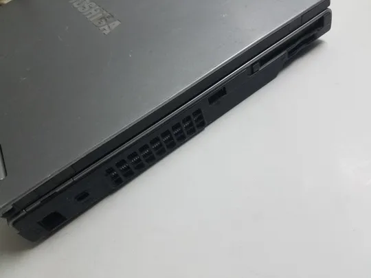 Ноутбук Toshiba Tecra M9 / 14.1" TN / Intel Core 2 Duo T7500 (2 ядра по 2.2GHz) / 2GB DDR2 / 160GB HDD Недорого