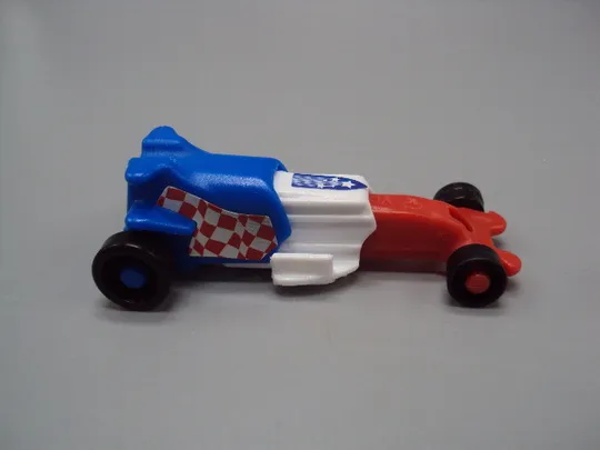 Фигурка киндер сюрприз VD080 Ferrero гоночная машинка автомобиль гонки №18600л Де купити