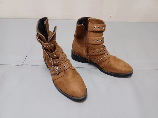 9837 Ковбойські/байкерські черевики до щиколотки, уживані розмір 38 Ціна