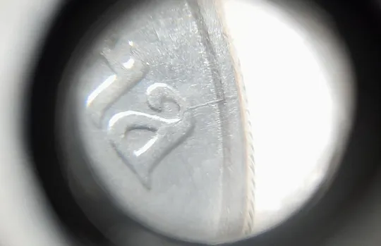 (3213) 5 копійок 1992 розкол на аверсі від канту через "А" (варіант)  (5 копеек 1992 брак) Продаж