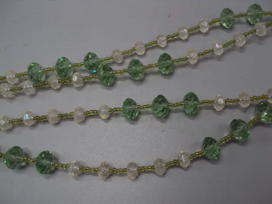 Бижутерия бусы в один ряд чешское стекло бело-зеленые бусины, бисер длина 174,8 см №15861 З аукціону