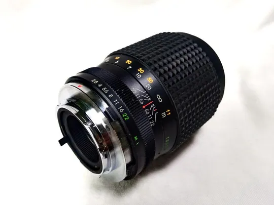 Об&#039;єктив портретний на Minolta MD FOCAL MC Auto 1:2.8 f=135 Macro Ф58mm Вживане Де купити