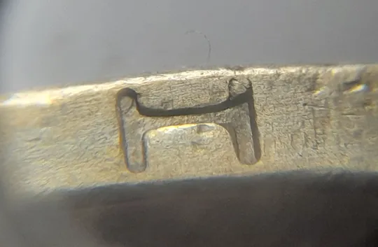 Купити (2067) 1 гривня 2001 1АД1 викрошка у букві "Н" слова "ОДНА" на гурті (1 гривна 2001 брак)