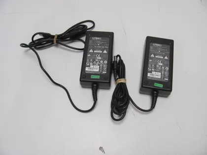 фото, 4920 адаптер живлення LITEON PA-1061-0 12V 5.0A 2 шт НІМЕЧЧИНА