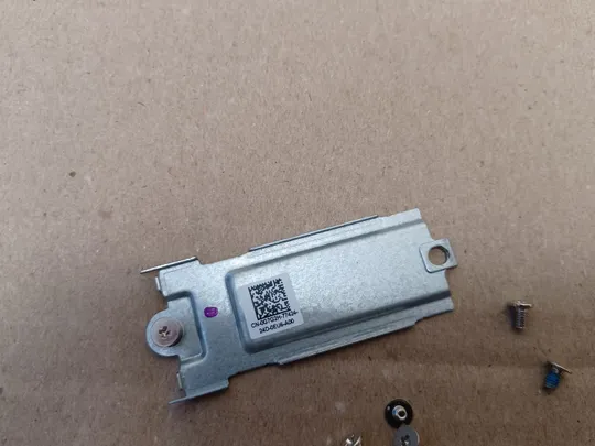 номер1060-6 комплектуюче кріплення гвинти для Dell Inspiron 7620 2in-1  оригінал З аукціону