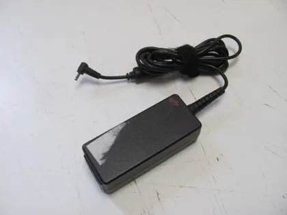 фото, 4913 адаптер живлення ASUS ADP-40PH AB 19V 2.1A НІМЕЧЧИНА
