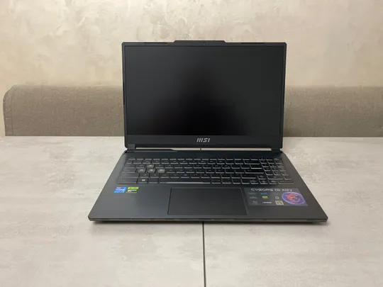 Ігровий ноутбук MSI Cyborg 15 A12VF-055CA, 15,6 FHD IPS, i7-12650H, 16GB, 512GB SSD, nVidia GeForce RTX 4060 8GB З аукціону